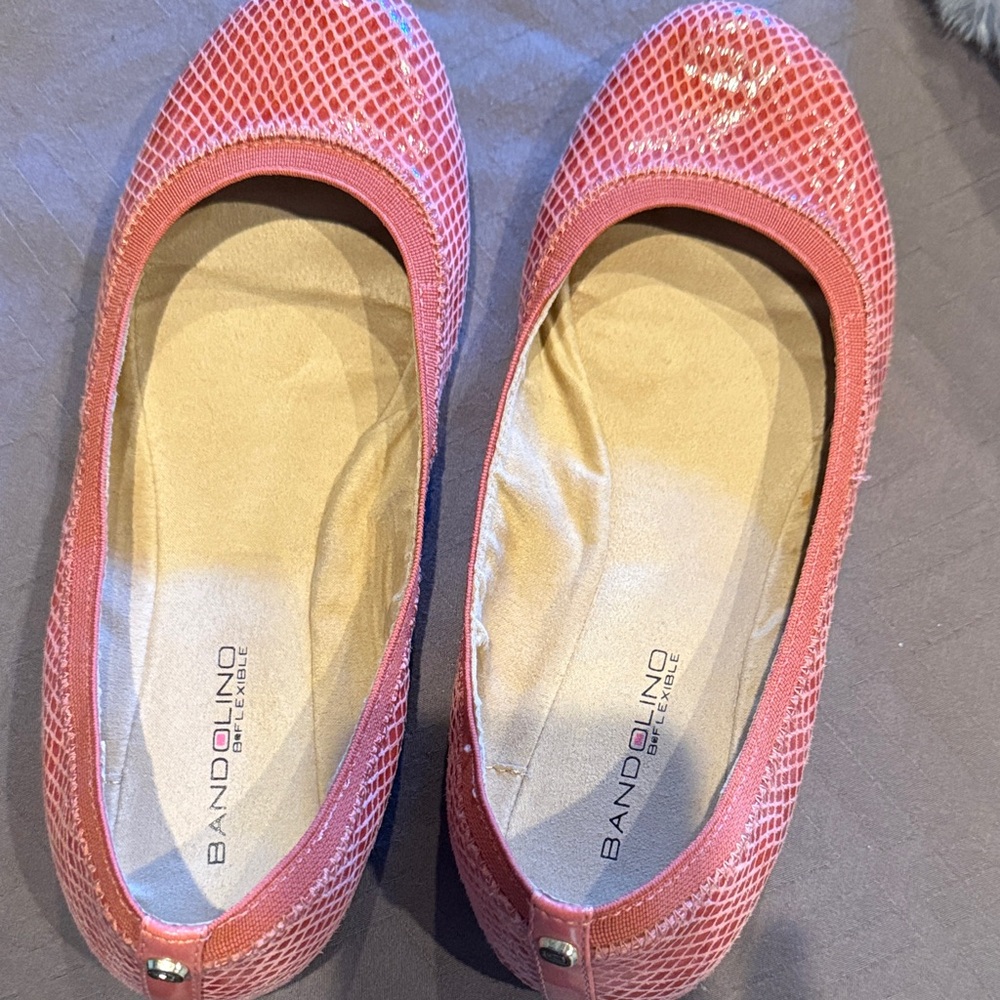 Bandolino Textured Pink Flats